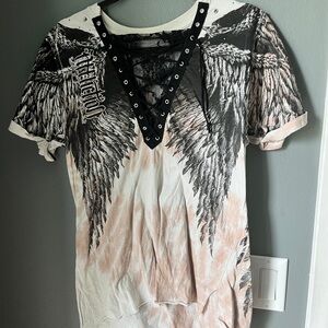 Women's Graphic Wing Top